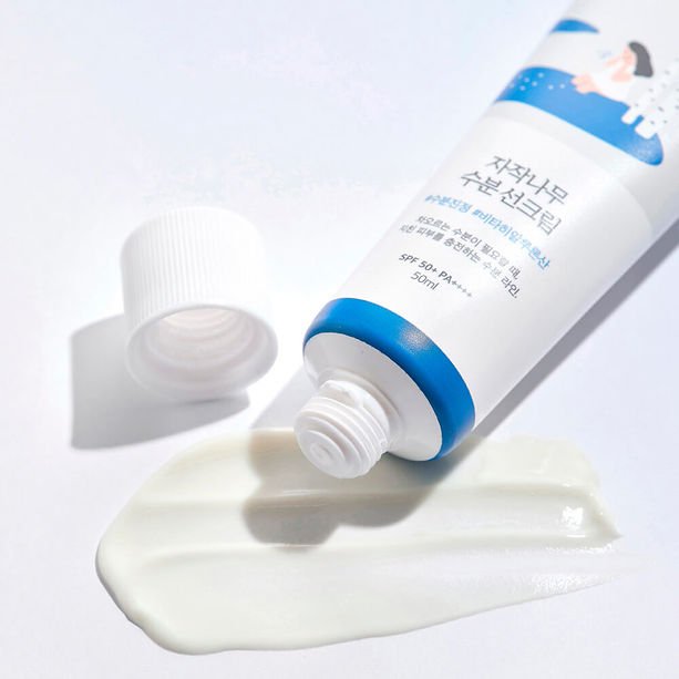 Round Lab Birch Juice Moisturizing Sunscreen SPF50+ PA++++ 3 Round Lab Birch Juice Moisturizing Sunscreen SPF50+ PA++++